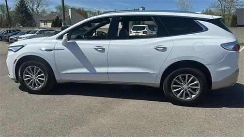 2022 Buick Enclave Essence