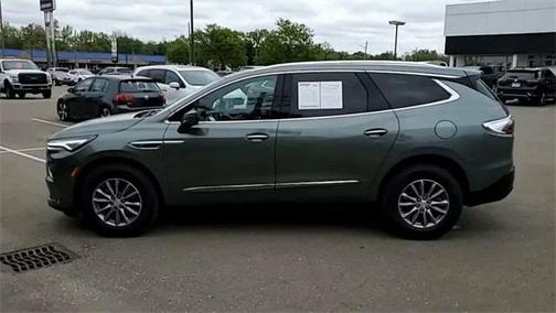2022 Buick Enclave Essence