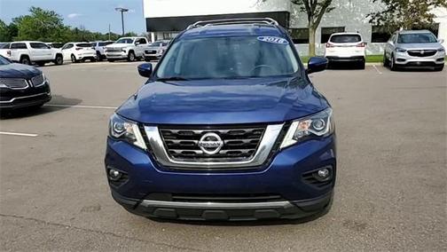 2018 Nissan Pathfinder SV