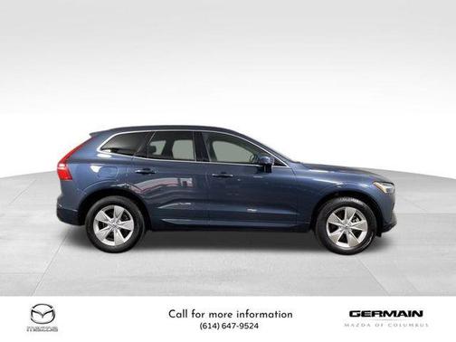 2022 Volvo XC60 B5 Momentum