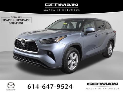 Moon Dust 2023 Toyota Highlander LE