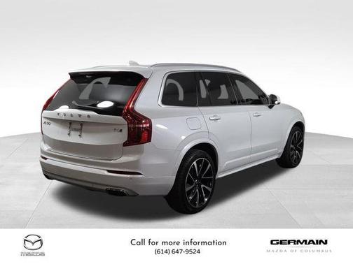 2020 Volvo XC90 T6 Momentum