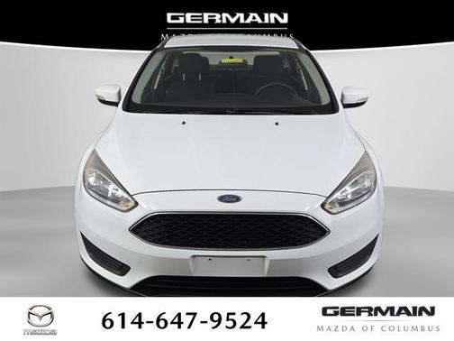 Oxford White 2017 Ford Focus SE