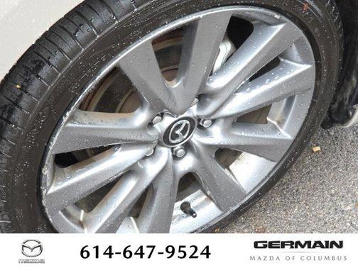 Platinum Quartz Metallic 2025 Mazda Mazda3 FWD w/Preferred Package