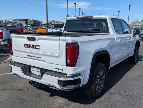 2025 GMC Sierra 1500 AT4