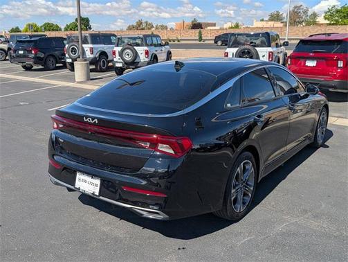 2022 Kia K5 EX