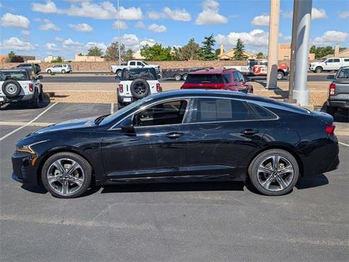 2022 Kia K5 EX