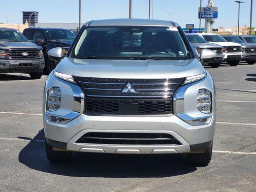 Alloy Silver Metallic 2024 Mitsubishi Outlander SE 2.5 2WD