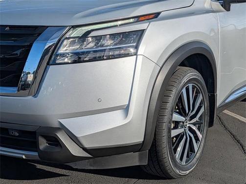 2024 Nissan Pathfinder Platinum