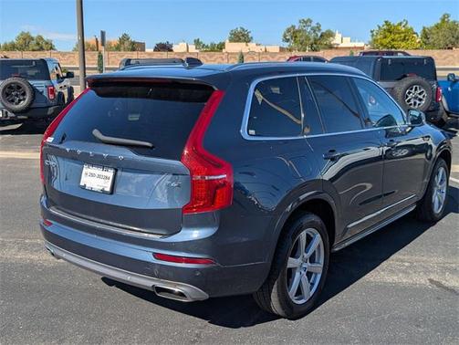 2020 Volvo XC90 T6 Momentum