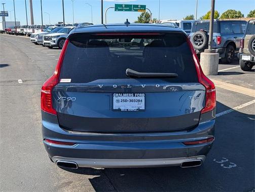 2020 Volvo XC90 T6 Momentum