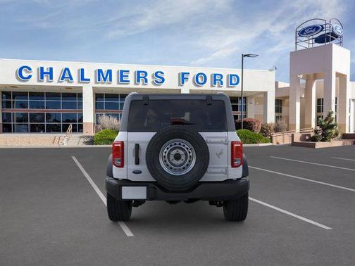 OXFORD WHITE 2026 Ford Bronco Base