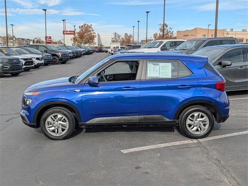 2024 Hyundai VENUE SE