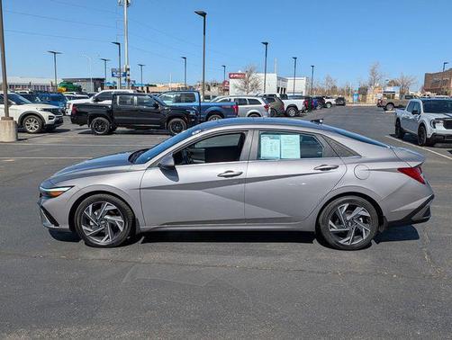 2024 Hyundai ELANTRA HEV Limited