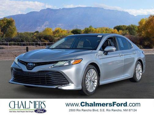 Celestial Silver Metallic 2020 Toyota Camry Hybrid XLE Sedan