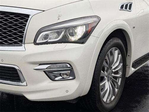 2016 INFINITI QX80 Base