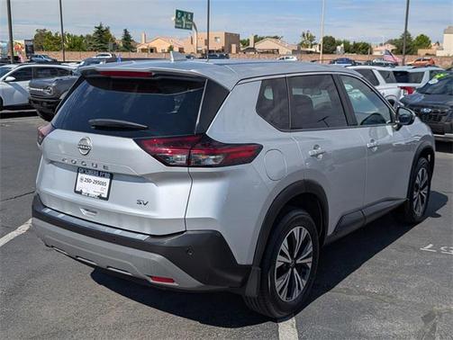 2022 Nissan Rogue SV