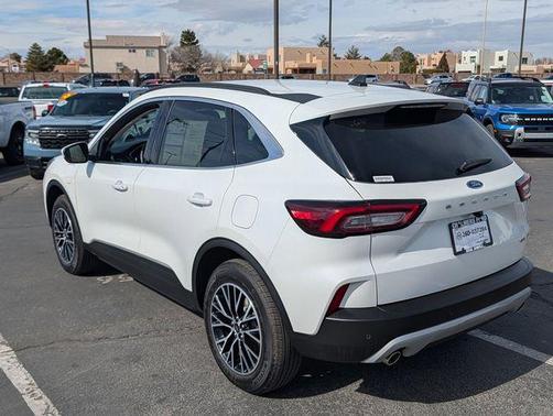 2025 Ford Escape PHEV SE