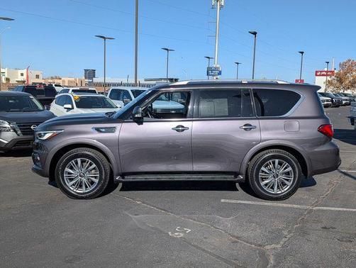 2024 INFINITI QX80 Luxe