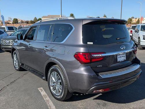 2024 INFINITI QX80 Luxe