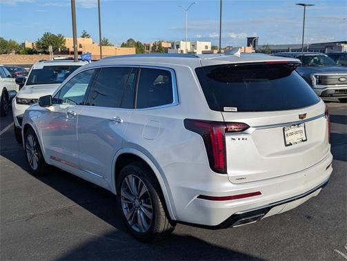 2023 Cadillac XT6 Premium Luxury AWD