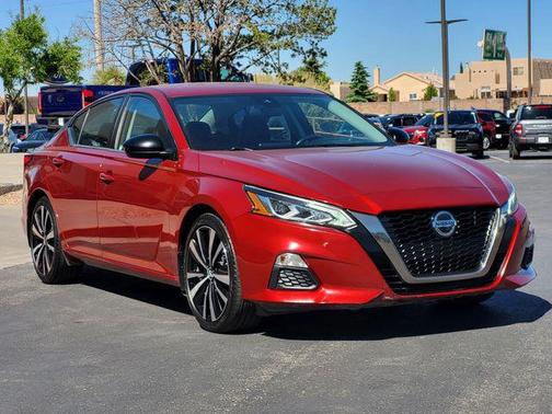 Scarlet Ember Tintcoat 2022 Nissan Altima SR FWD