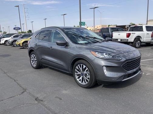 2022 Ford Escape Titanium