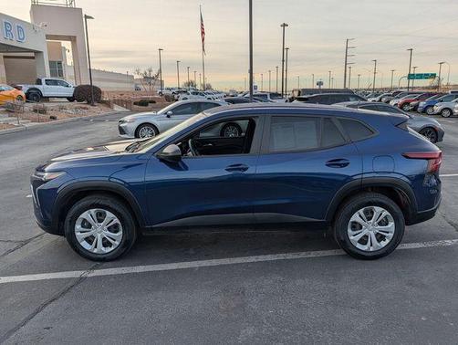 2024 Chevrolet Trax LS