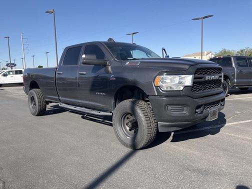 2019 RAM 2500 Tradesman Crew Cab 4x4 8' Box