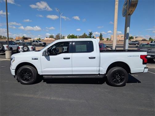 2025 Ford F-150 Lightning XLT