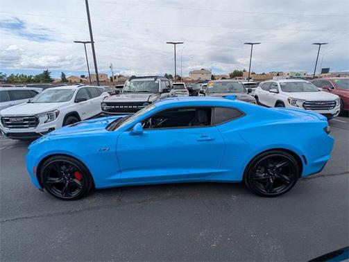 2022 Chevrolet Camaro RWD Coupe LT1