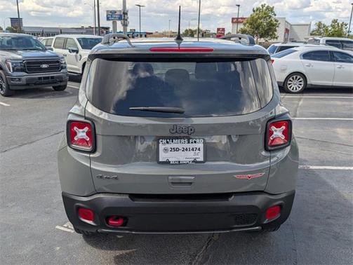 2022 Jeep Renegade Trailhawk
