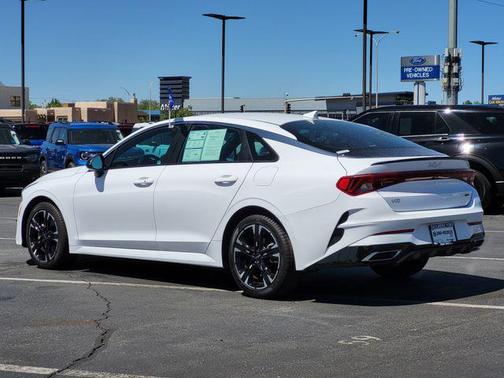 Glacial White Pearl 2024 Kia K5 GT-Line
