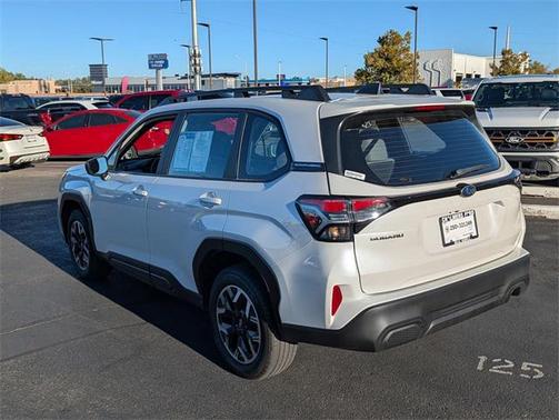 2025 Subaru Forester Base