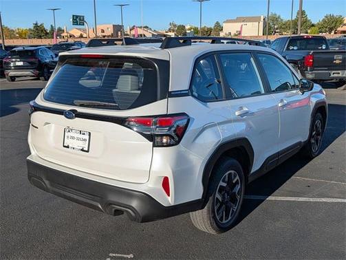 2025 Subaru Forester Base