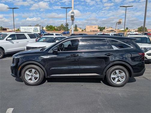 2024 Kia Sorento LX