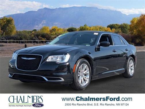2017 Chrysler 300 Limited