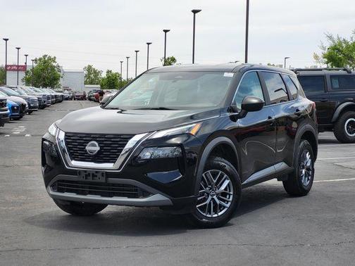 Super Black 2023 Nissan Rogue S