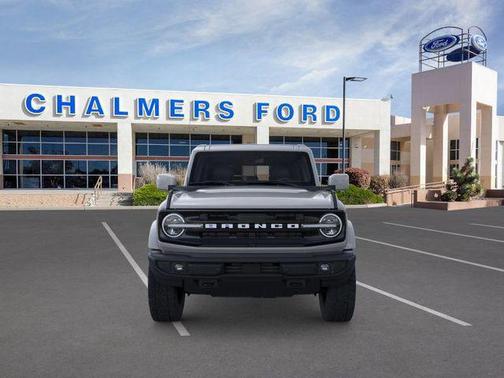 Avalanche Gray 2026 Ford Bronco Outer Banks