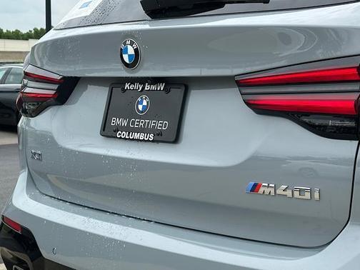 2024 BMW X3 M40i