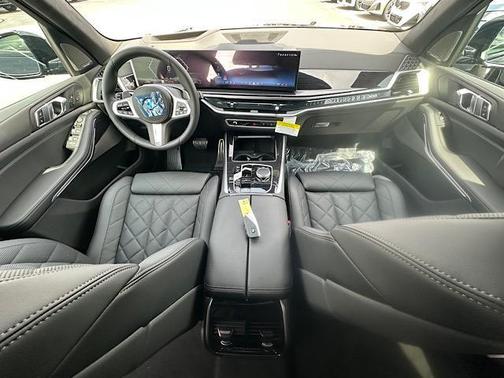 Black Sapphire Metallic 2026 BMW X5 xDrive40i