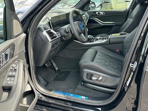 Black Sapphire Metallic 2026 BMW X5 xDrive40i