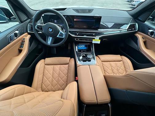 Mineral White Metallic 2026 BMW X5 xDrive40i