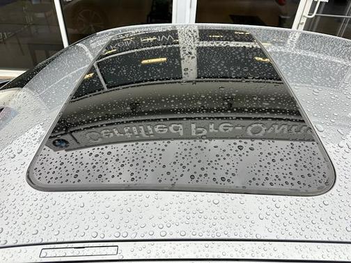 2023 BMW 330 i xDrive