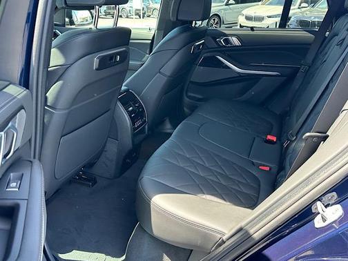 Tanzanite Blue II Metallic 2026 BMW X5 xDrive40i