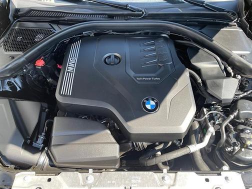 Photo 3 of 33 of 2020 BMW 330 i xDrive