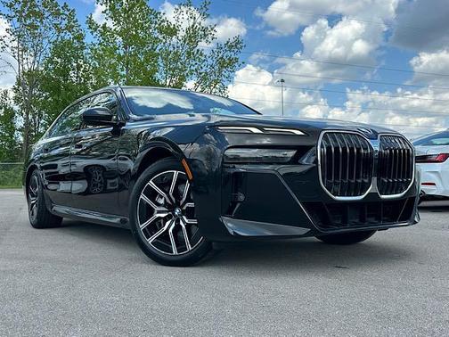 Black Sapphire Metallic 2023 BMW 760 760i xDrive