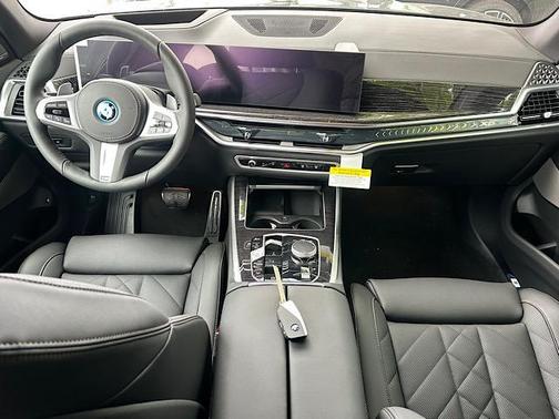 Black Sapphire Metallic 2026 BMW X5 PHEV xDrive50e