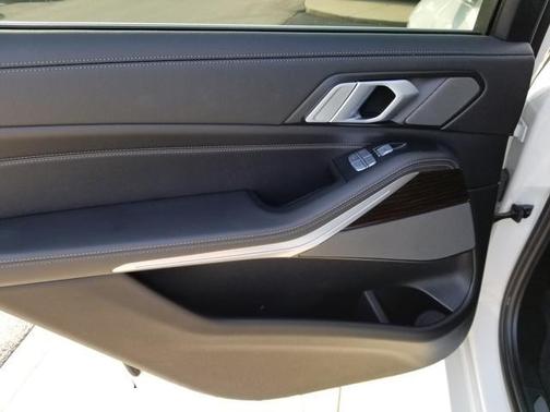 Photo 5 of 35 of 2020 BMW X7 xDrive40i