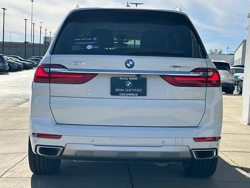 2022 BMW X7 xDrive40i